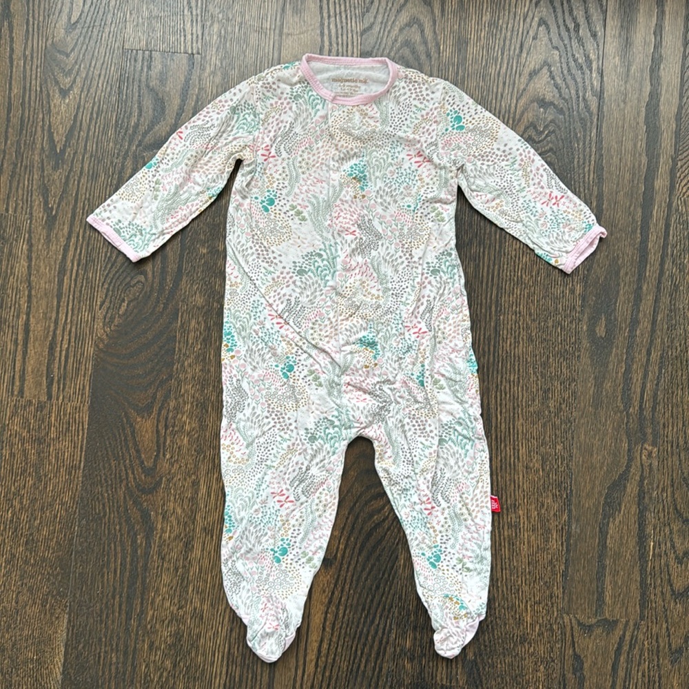 Magnetic Me Footie 6-9 Months